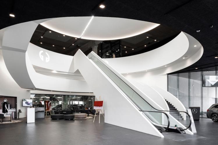 De Laere Decor showroom garage winkelinrichting totaalinrichting commercieel